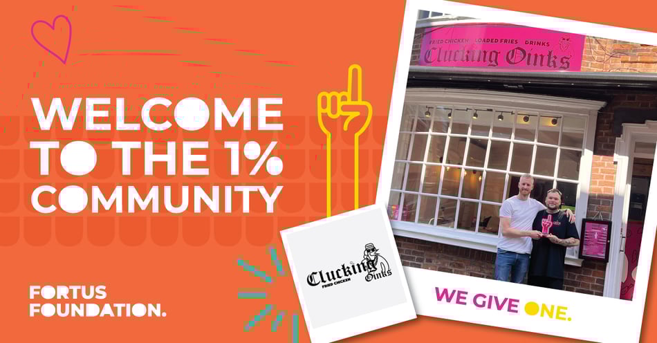 9048230869-1%er-announcement-graphic---Clucking-OinksV2